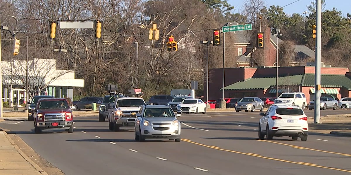 Teen drivers face heightened crash risk during July Fourth weekend, advocates warn